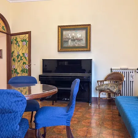 Апартаменты Metro B - La Dolce A Via Carnia Retreat *