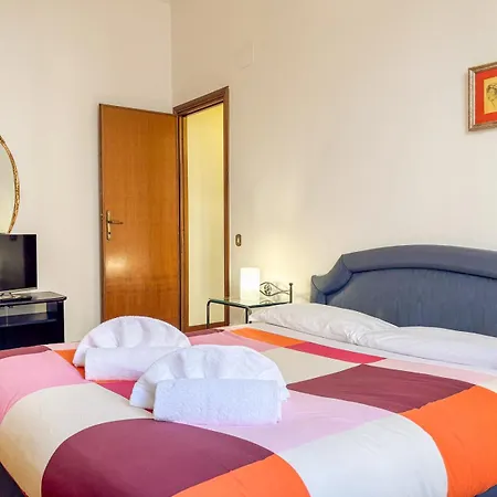 Metro B - La Dolce A Via Carnia Retreat * Рим